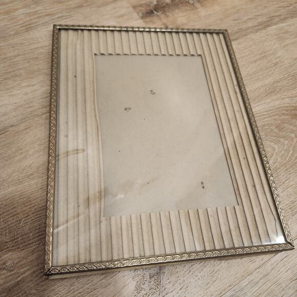 Vintage Ornate Brass Metal Picture Frame Gold 8x10" Photo Infinity Wrap Around - Picture 1 of 9